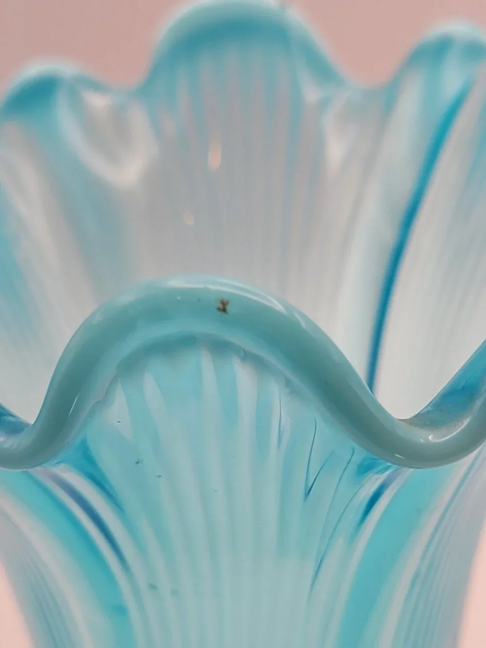 Jefferson Glass Antique Blue Opalescent Lined Heart Swung Vase 7